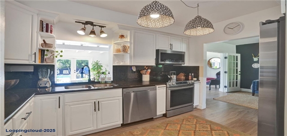 17505 SW 90th Ave Palmetto Bay Florida, 33157 | Beautiful 4-Bedroom Home with Pool for Rent in Palmetto Bay