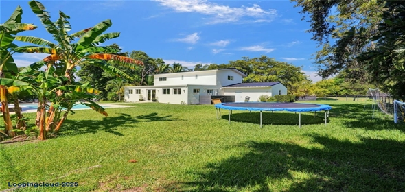 17505 SW 90th Ave Palmetto Bay Florida, 33157 | Beautiful 4-Bedroom Home with Pool for Rent in Palmetto Bay