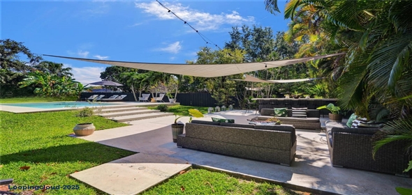 17505 SW 90th Ave Palmetto Bay Florida, 33157 | Beautiful 4-Bedroom Home with Pool for Rent in Palmetto Bay