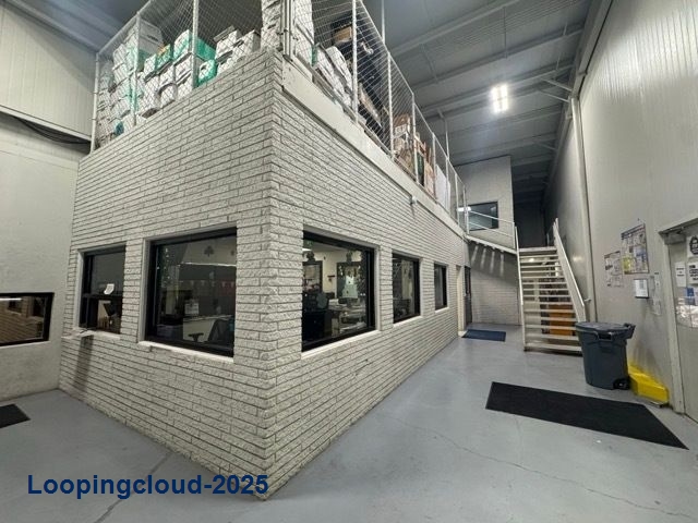 4805 North Expressway 281