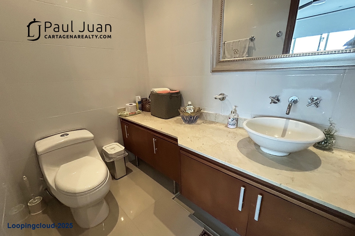 Luxury Beachfront Apartment in Castillogrande