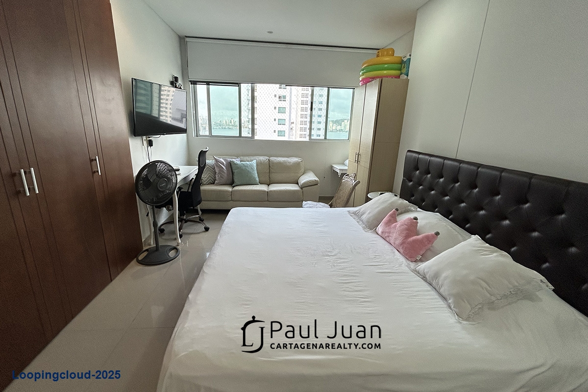 Luxury Beachfront Apartment in Castillogrande