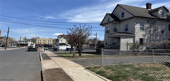 15 Bushnell St, Hartford Hartford Connecticut, 06114 | Owner-Occupant Dream: Remodeled 3-Family in Heart of Little Italy with Vacant Unit