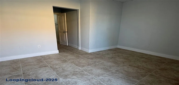 7622 SW 21st St #2 Miami Florida, 33155 | Charming 1BD/1BA Efficiency in Prime Westchester Location