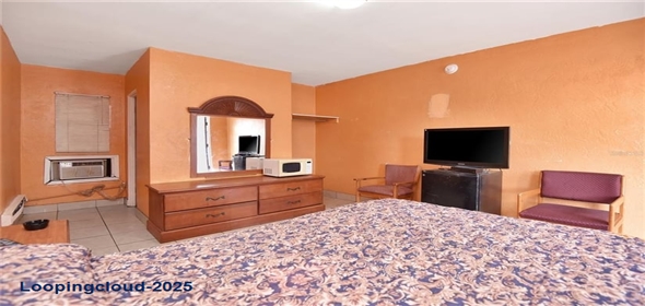 1028 Ridgewood Avenue Daytona Beach Florida, 32117 | Ranch Motel