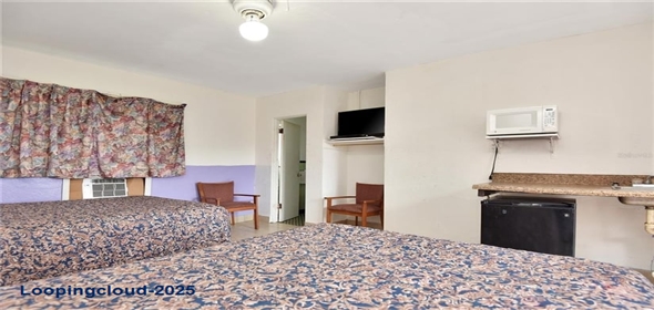 1028 Ridgewood Avenue Daytona Beach Florida, 32117 | Ranch Motel