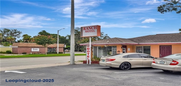 1028 Ridgewood Avenue Daytona Beach Florida, 32117 | Ranch Motel