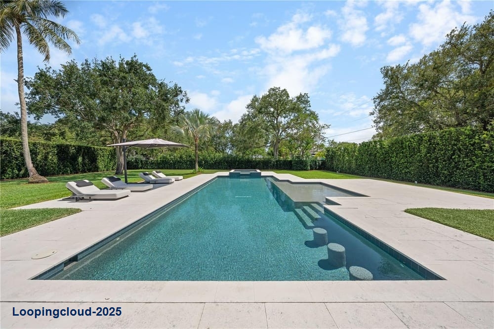 Modern Oasis: Luxury Living with Smart Home Innovation