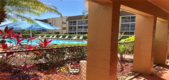 1310 GLEN OAKS DRIVE E #182E Sarasota Florida, 34232 | Exclusive Condo in Sarasota