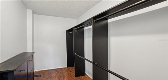 532 OAK HILL CIRCLE #12 Sarasota Florida, 34232 | Exclusive Home for Sale