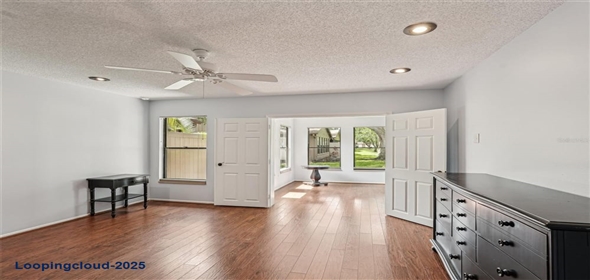 532 OAK HILL CIRCLE #12 Sarasota Florida, 34232 | Exclusive Home for Sale