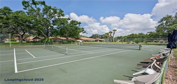 532 OAK HILL CIRCLE #12 Sarasota Florida, 34232 | Exclusive Home for Sale