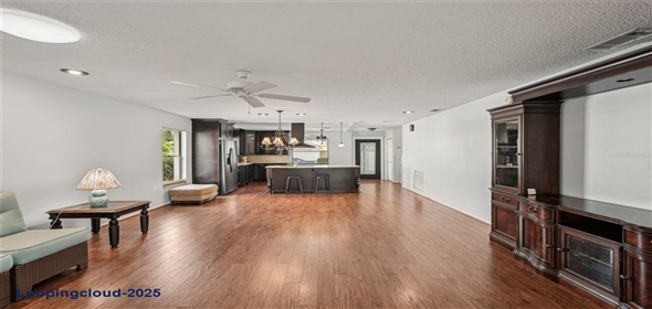 532 OAK HILL CIRCLE #12 Sarasota Florida, 34232 | Exclusive Home for Sale