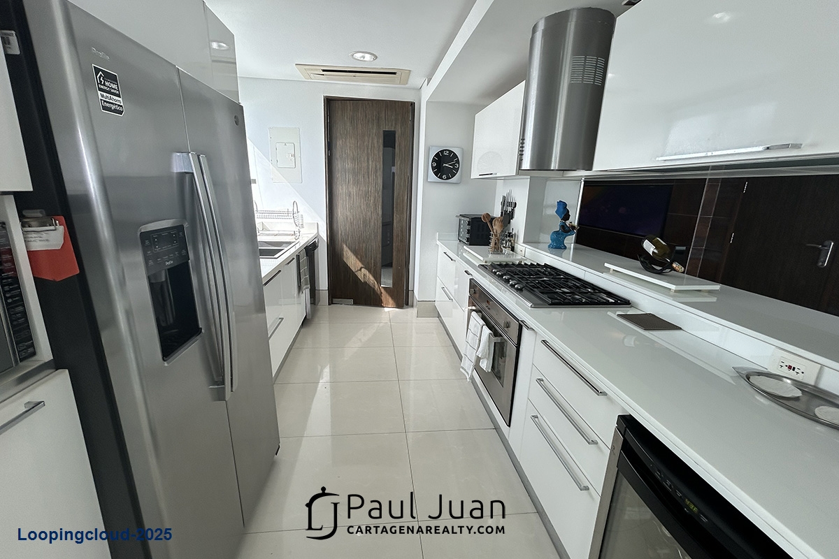 Luxurious Beachfront Apartment in Castillogrande