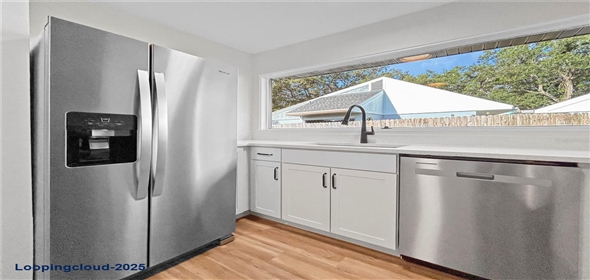 5136 CEDAR HAMMOCK DRIVE Sarasota Florida, 34232 | Beautifully Renovated Home