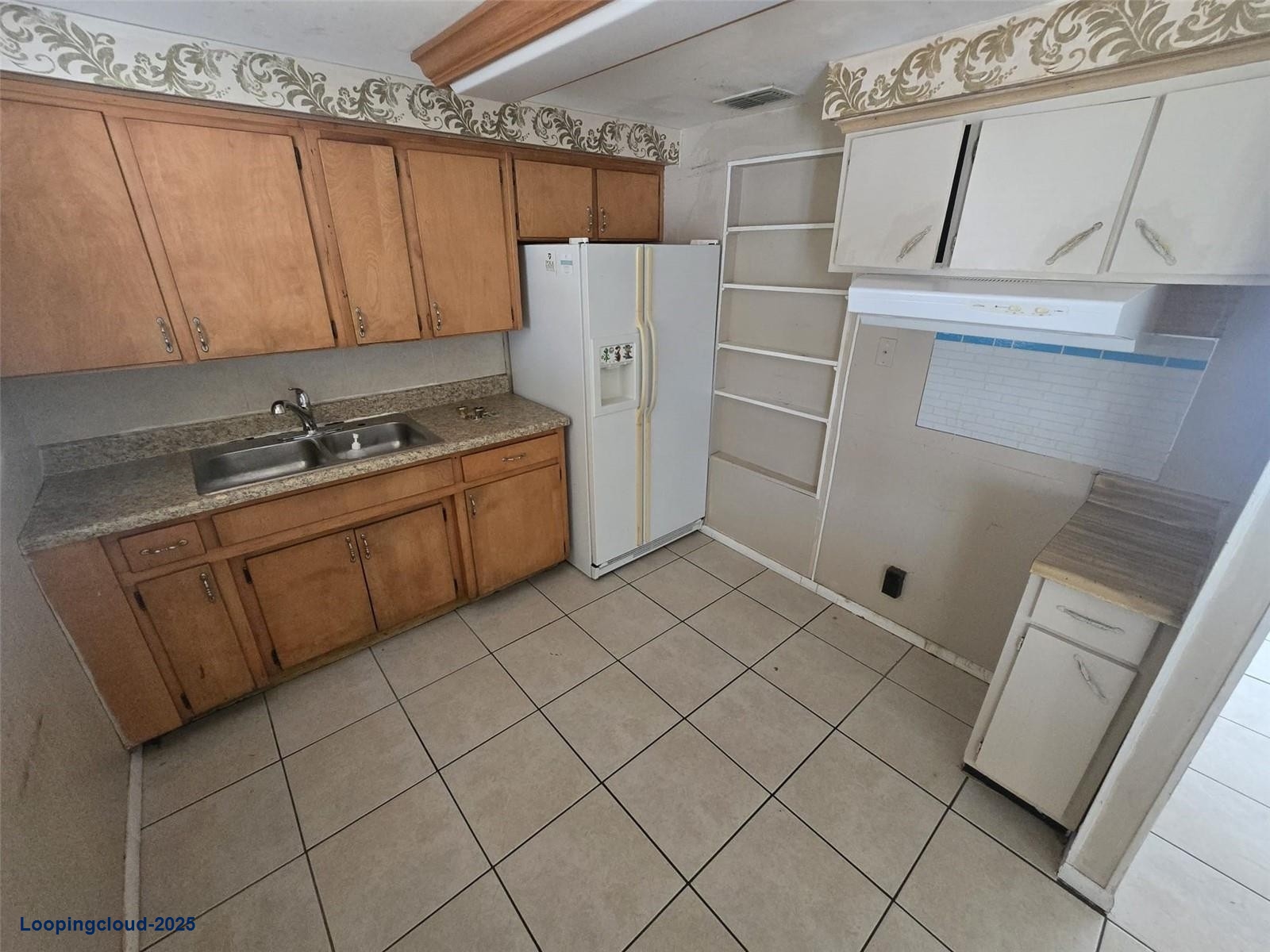 Cozy & Spacious Ranch style home