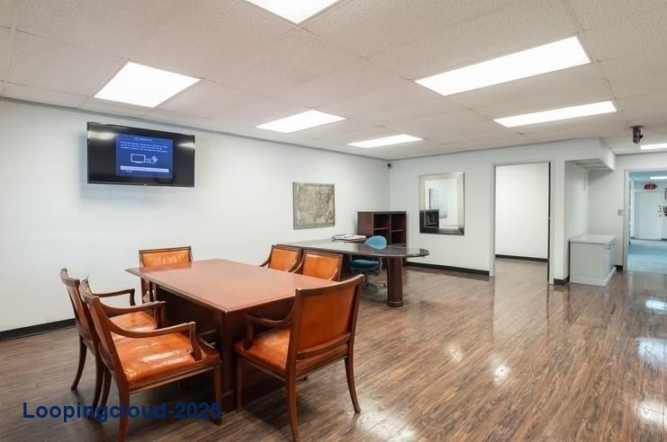 Freestanding Office/Warehouse Building Available for Lease