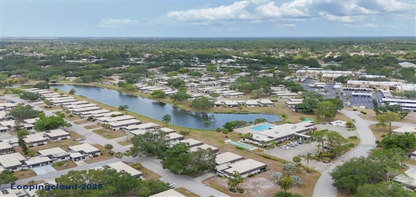 3941 GLEN OAKS DRIVE E #32 Sarasota Florida, 34232 | Exclusive Lakeview Home