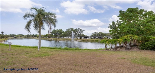 3941 GLEN OAKS DRIVE E #32 Sarasota Florida, 34232 | Exclusive Lakeview Home