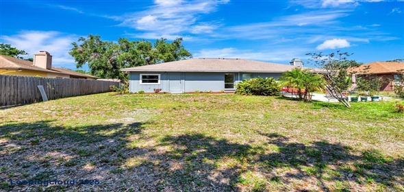 5192 CEDAR HAMMOCK LANE Sarasota Florida, 34232 | Fully Renovated Home