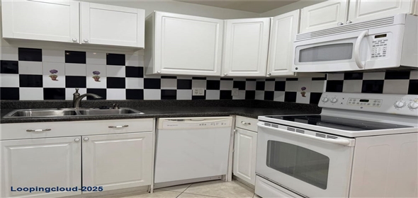 306 BARLOW AVENUE #77 Sarasota Florida, 34232 | Prime Location in Sarasota
