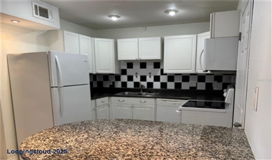 306 BARLOW AVENUE #77 Sarasota Florida, 34232 | Prime Location in Sarasota
