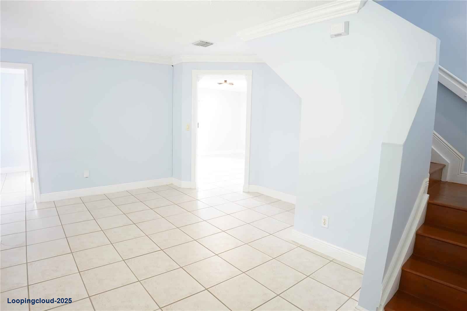 Impressive 3-Bedroom Corner Suite in Vizcaya