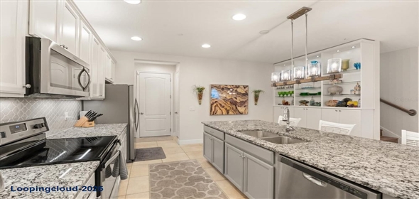 4548 CHINKAPIN DRIVE Sarasota Florida, 34232 | Charming Townhome