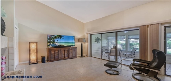 4555 CHANDLERS FORDE #47 Sarasota Florida, 34235 | Updated Beautiful Home