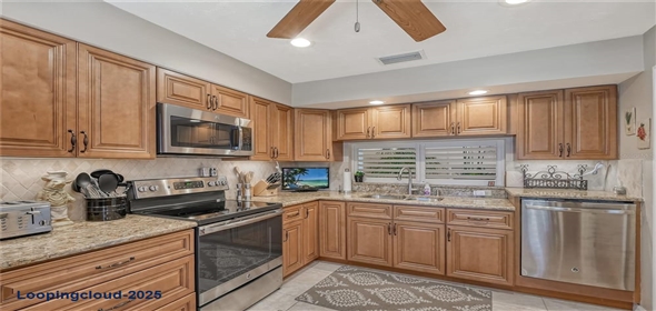 4555 CHANDLERS FORDE #47 Sarasota Florida, 34235 | Updated Beautiful Home