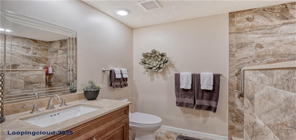 4555 CHANDLERS FORDE #47 Sarasota Florida, 34235 | Updated Beautiful Home