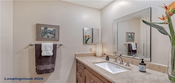 4555 CHANDLERS FORDE #47 Sarasota Florida, 34235 | Updated Beautiful Home