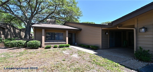 4555 CHANDLERS FORDE #47 Sarasota Florida, 34235 | Updated Beautiful Home