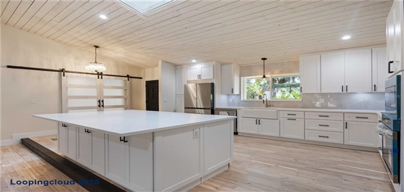 4916 HIDDEN OAKS TRAIL Sarasota Florida, 34232 | Stunning Residence