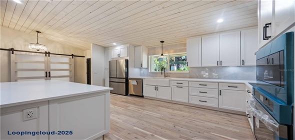 4916 HIDDEN OAKS TRAIL Sarasota Florida, 34232 | Stunning Residence