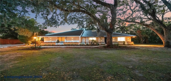 4916 HIDDEN OAKS TRAIL Sarasota Florida, 34232 | Stunning Residence