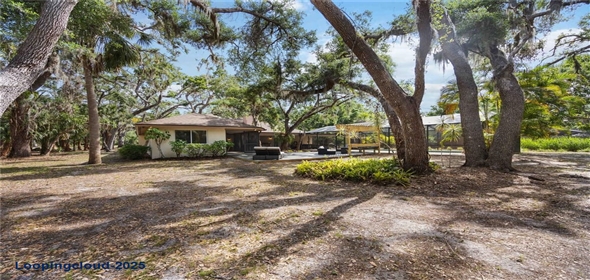 4916 HIDDEN OAKS TRAIL Sarasota Florida, 34232 | Stunning Residence
