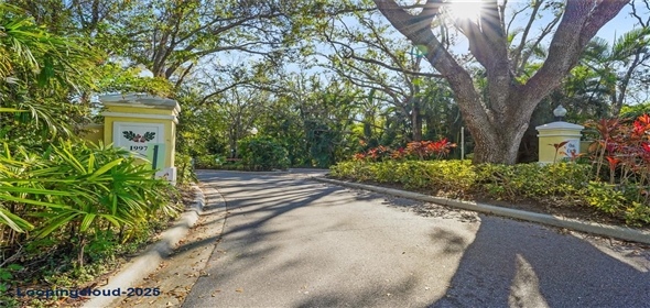 28 TALL TREES COURT Sarasota Florida, 34232 | Beautiful Gem in Sarasota