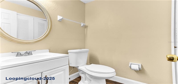 1631 LITTLE FALLS CIR # 92 Orlando Florida, 32807 | Completely Remodeled Home