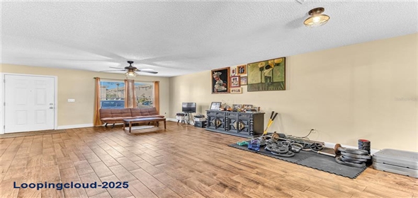 1631 LITTLE FALLS CIR # 92 Orlando Florida, 32807 | Completely Remodeled Home