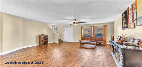 1631 LITTLE FALLS CIR # 92 Orlando Florida, 32807 | Completely Remodeled Home