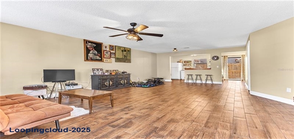 1631 LITTLE FALLS CIR # 92 Orlando Florida, 32807 | Completely Remodeled Home