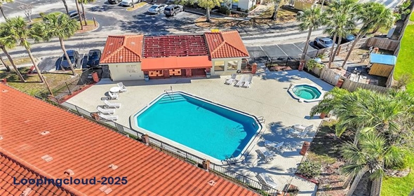 1631 LITTLE FALLS CIR # 92 Orlando Florida, 32807 | Completely Remodeled Home