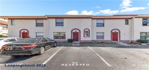 1631 LITTLE FALLS CIR # 92 Orlando Florida, 32807 | Completely Remodeled Home