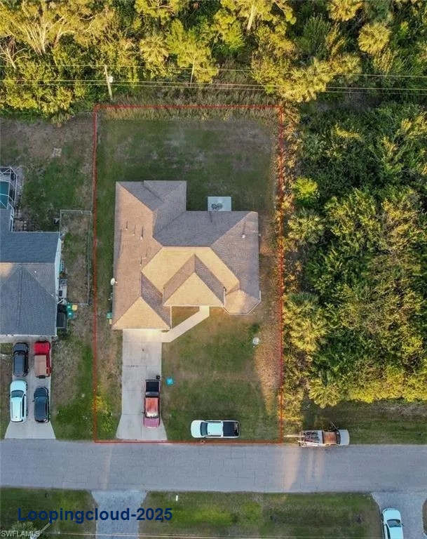 Single Family Home in Gulf Cove