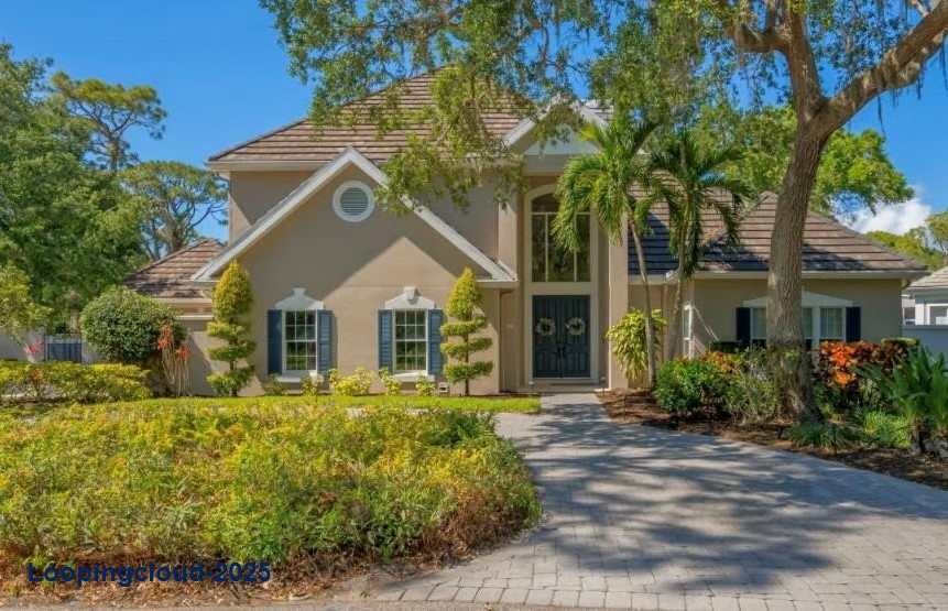 5BR Pool Home with Soaring Ceilings & Balcony Views - Elegant Custom Estate in The Oaks Bayside