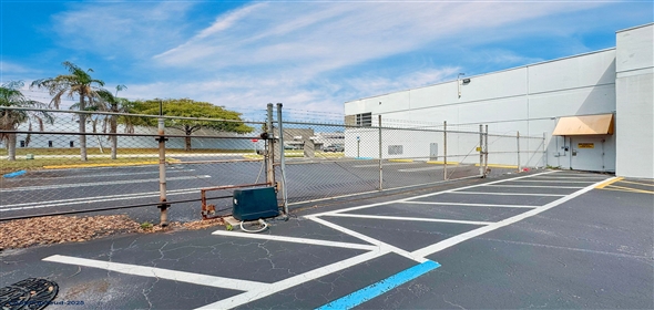 4790 NW 157th St, Hialeah Florida, 33014 | Prime ±115,863 Sq. Ft. Industrial Lot with Unmatched Connectivity – Ideal for Manufacturing or Distribution