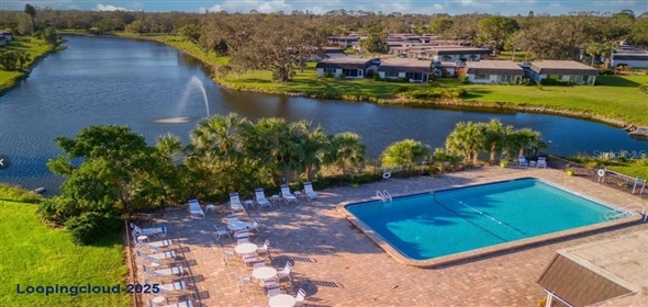 3932 ASHWOOD LANE #42 Sarasota Florida, 34232 | Gorgeous 2-Bedroom, 2 Bath Home