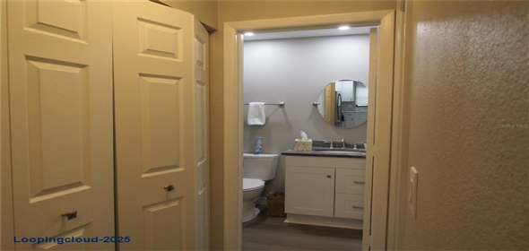 376 OAK HILL DRIVE #36 Sarasota Florida, 34232 | Exclusive Property