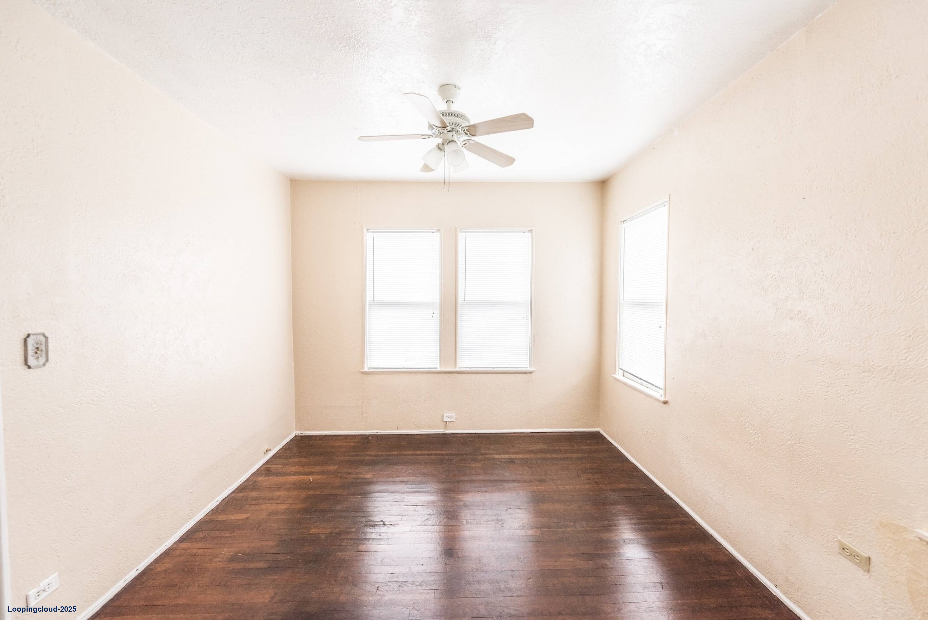 Commercial Property for Sale in Olmos Park Texas 78212